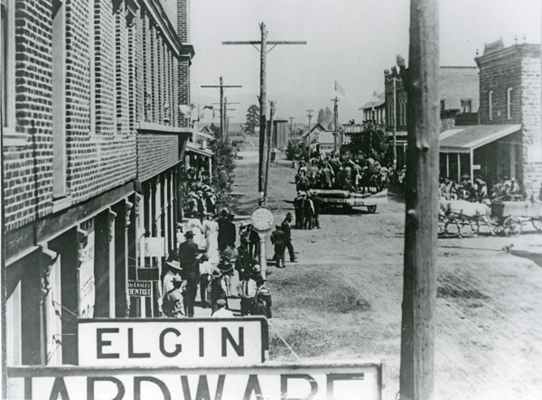 Elgin, Parade