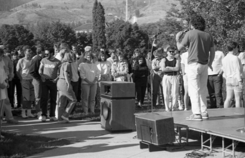 1986 Orientation, Outdoors 40