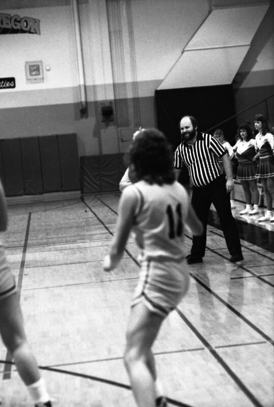 1987 Women's Basketball Action, George Fox at EOSC 31