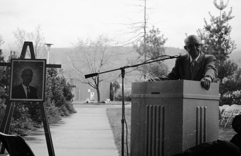 1983 Badgley Hall Dedication 18
