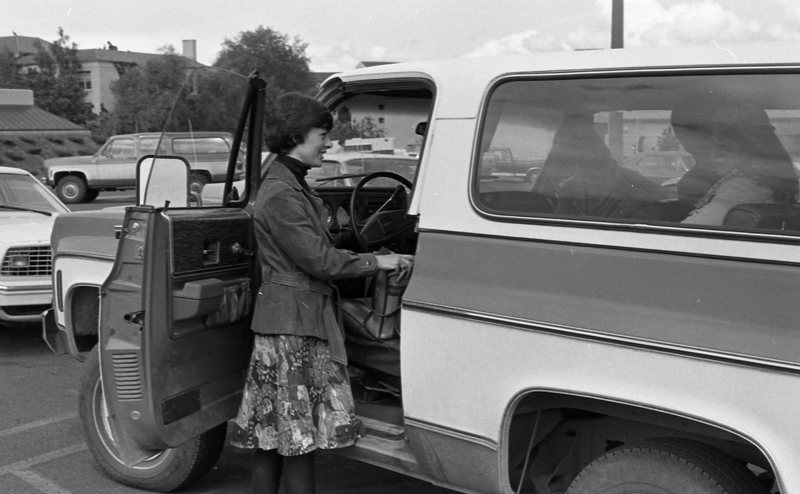 1977 Field Trip, Leaving