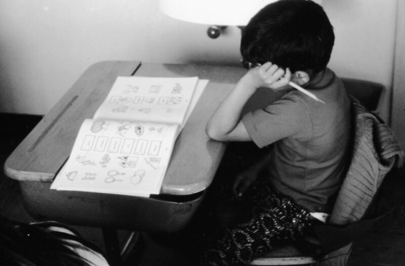 70's Elementary School Classroom 01