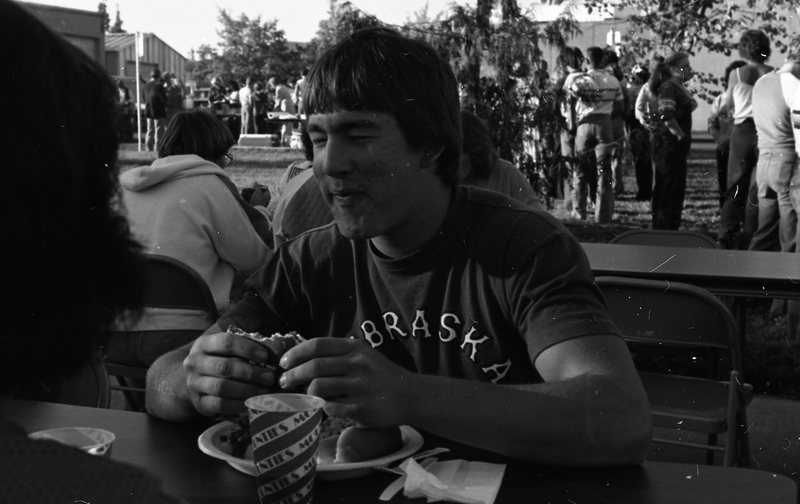 1980 New Students, BBQ 19