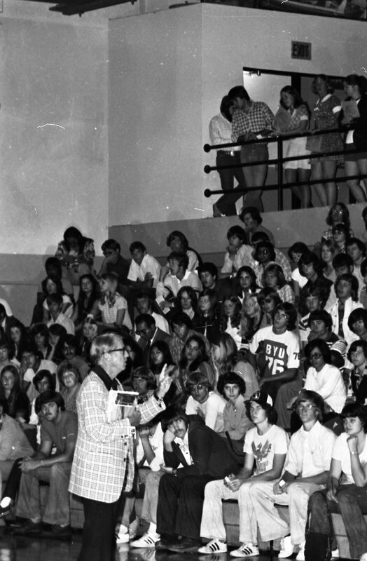 1976 Orientation, Indoors 03