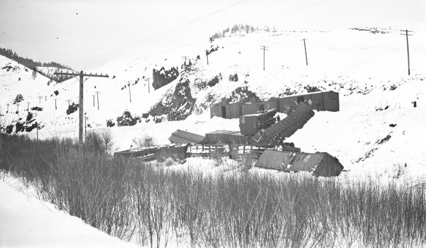 Train Wreck, Snow 7