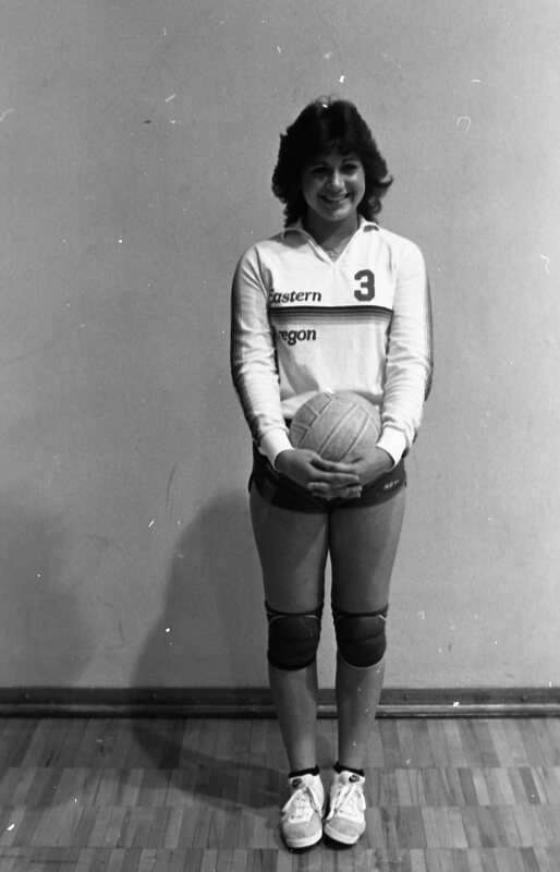 1982 Women's Varsity Volleyball Players, Portraits 08