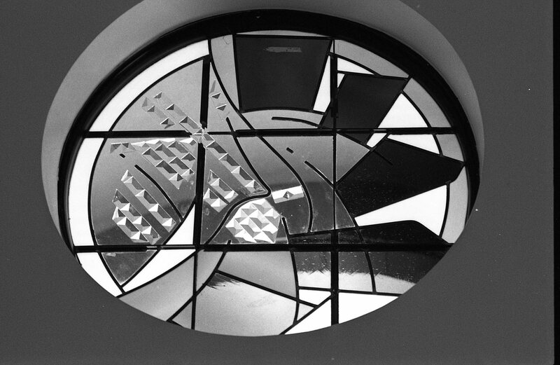 1991 Loso Hall, Stained Glass 01