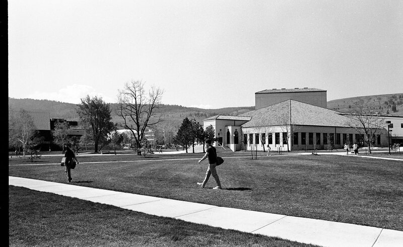 1991 Students, Walking 15