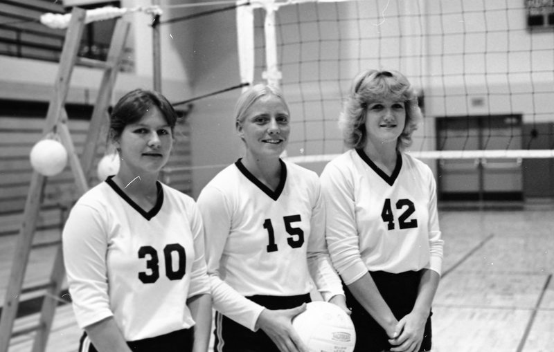 1980 Women's Volleyball Players 25