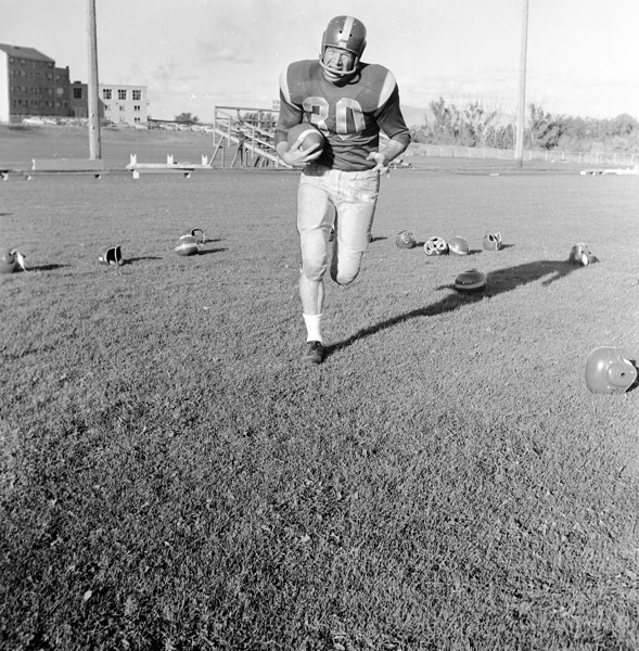 1956 Football Player 18-2