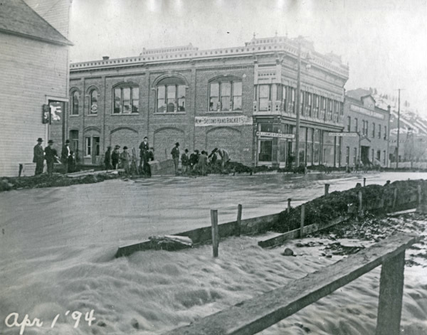 La Grande, Flood in 1894