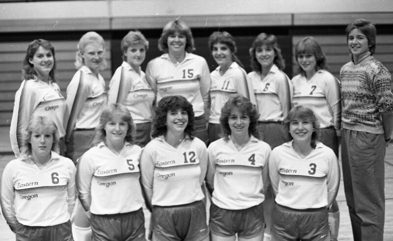 1984 Volleyball Team 02