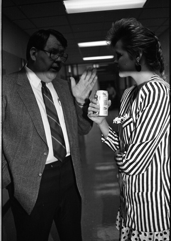 1989 Employees, Reception 09