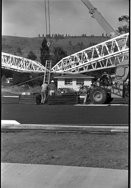 1988 Campus, Tennis Courts Construction 19