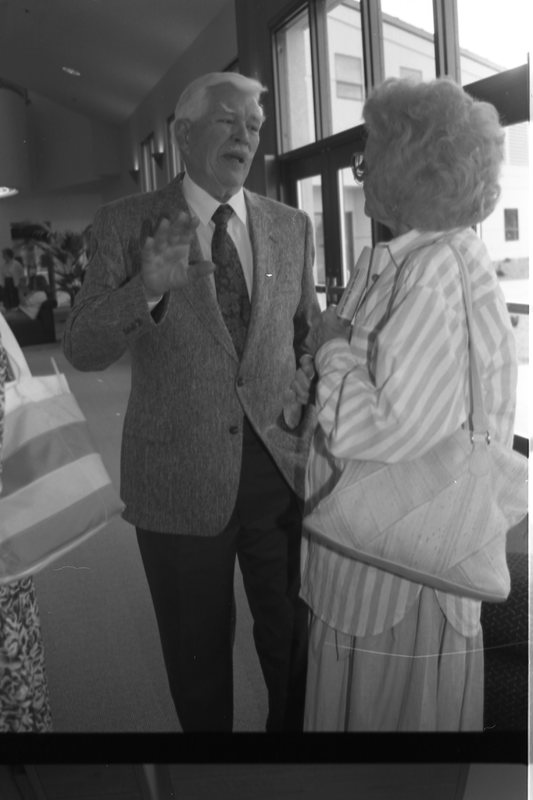 1990 Loso Hall Gallery Reception 06