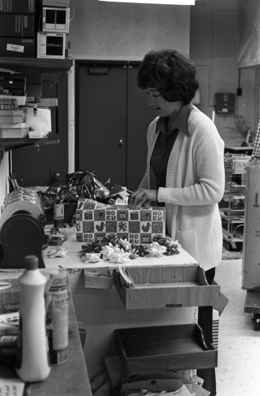 1977 EOSC Bookstore Manager, Kathy Ferguson 02