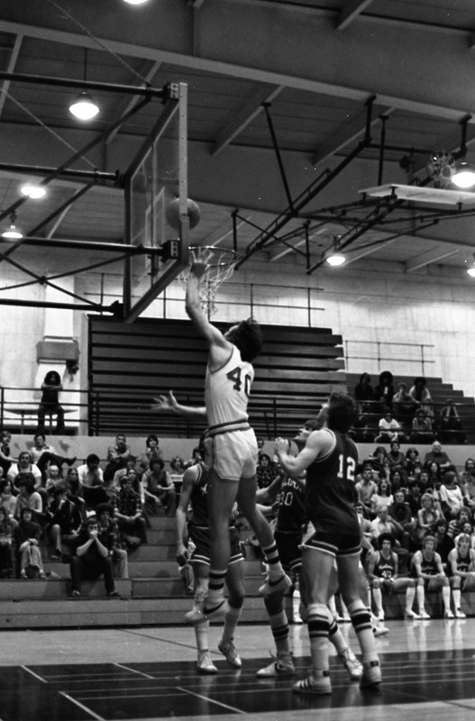 1978 Basketball Action, Western Oregon at EOSC 03
