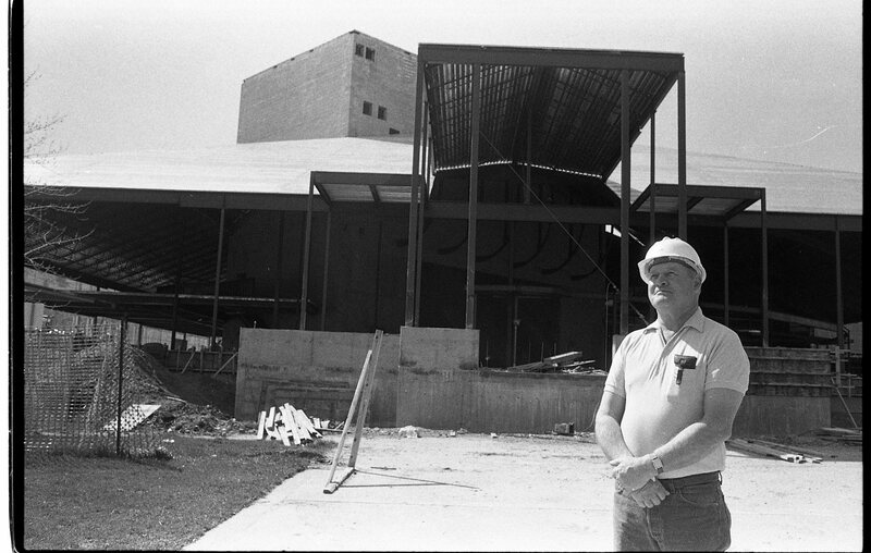 1989 Loso Hall Construction 05