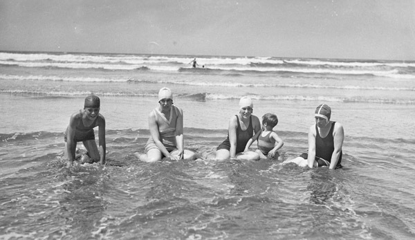 Reuter Group-XX, Beach 8