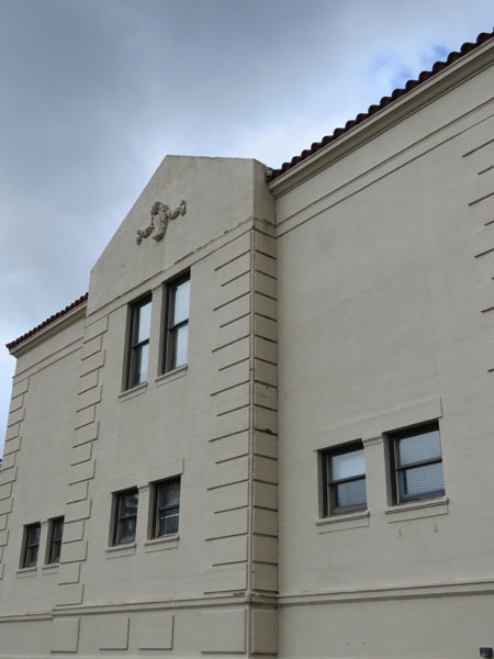 EOU Campus 1 Admin Inlow 05