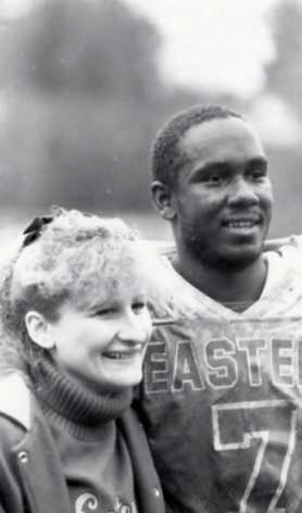 1990 Football Player, Muddy 1