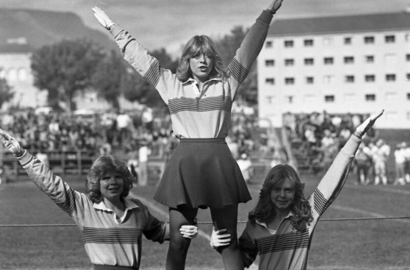 1977 Cheerleaders 05