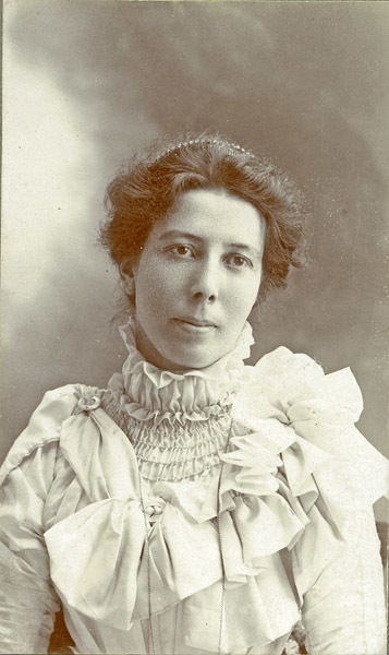 Portrait - Hutchinson, Margaret 1