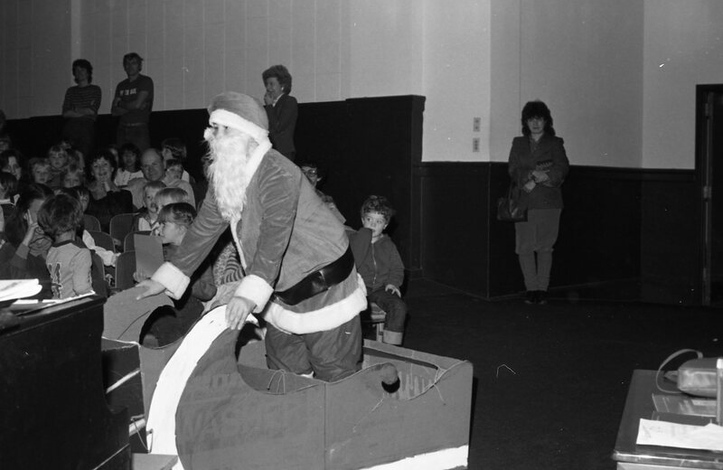 1983 Ackerman Elementary School, Christmas Program 11