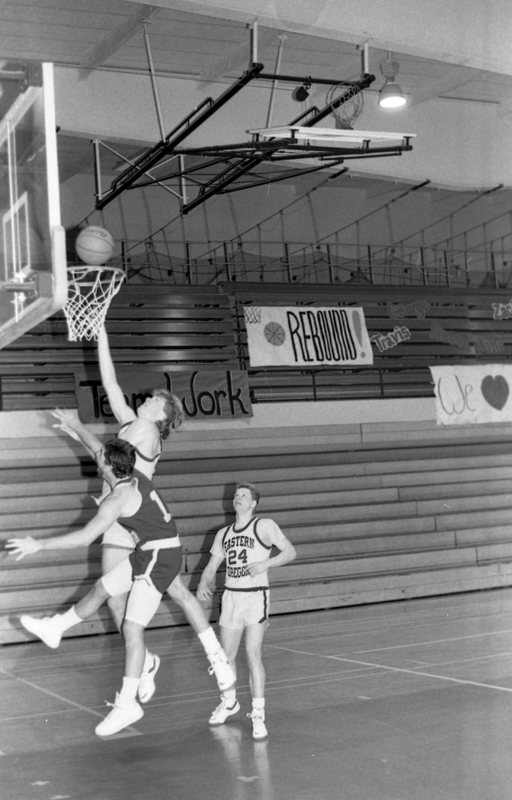 1988 Basketball Practice 01