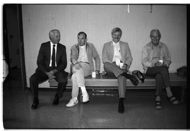1988 Employees, Reception 15