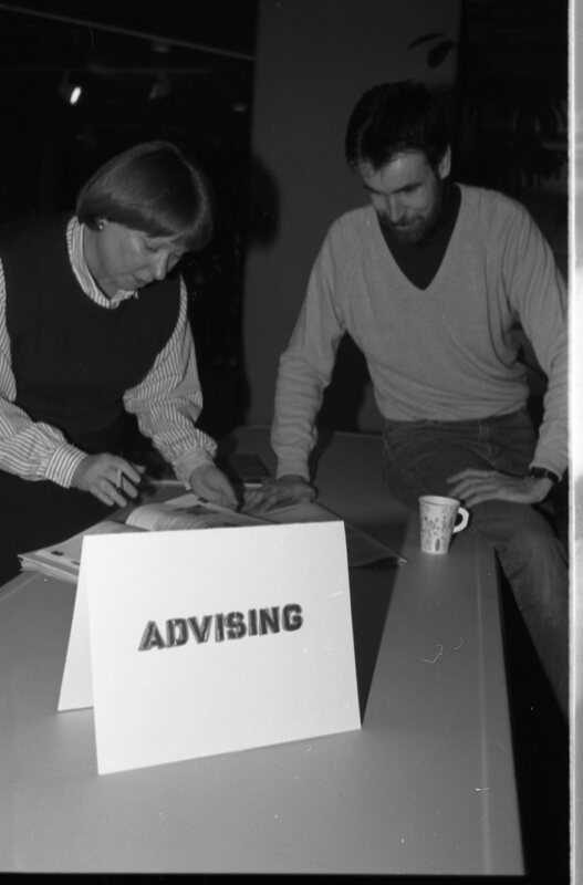 1990 Orientation, Advising 03