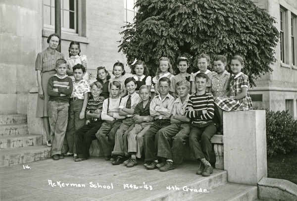 1942-43 Ackerman Elementary 3