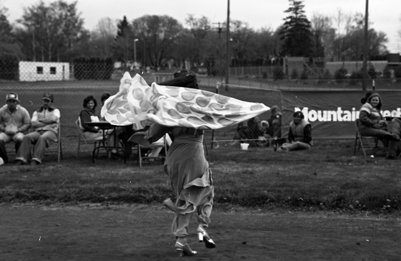 1982 Spring Festival, Smorgasbord Belly Dancers 01