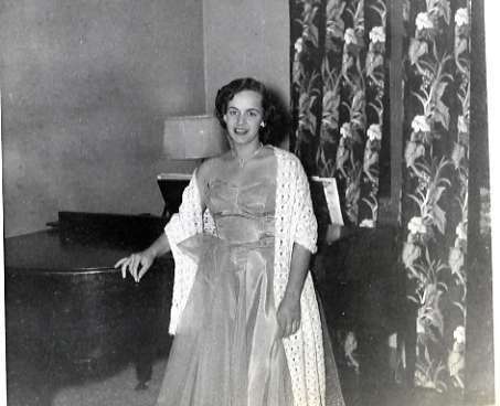 1955 Homecoming Queen 1
