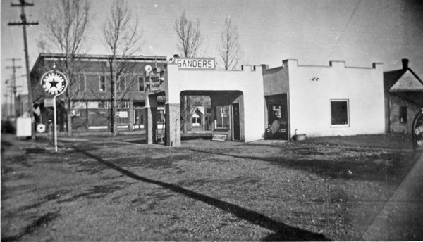 Elgin, Texaco Gas Station 3