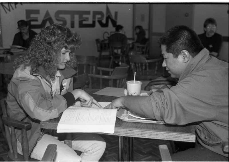 1990 Hoke Hall Cafeteria 12