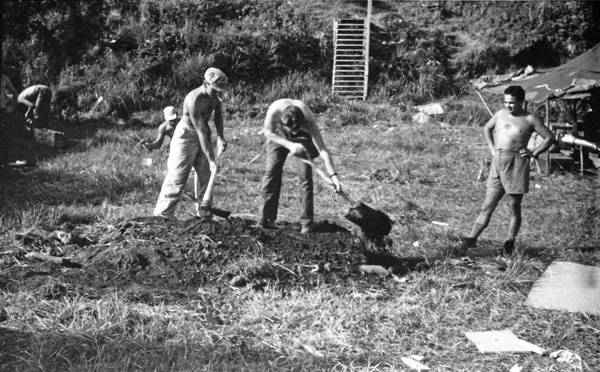 Ie Shima Camp, Filling Foxholes