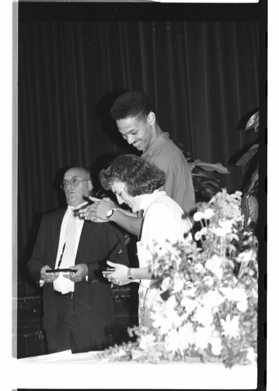 1989 Awards Ceremony 05