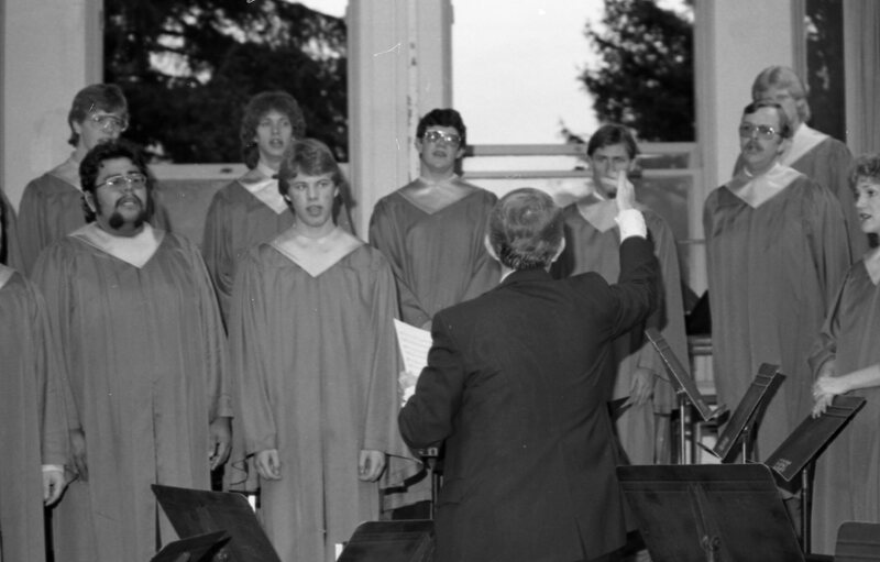 1985 April, Choir 08