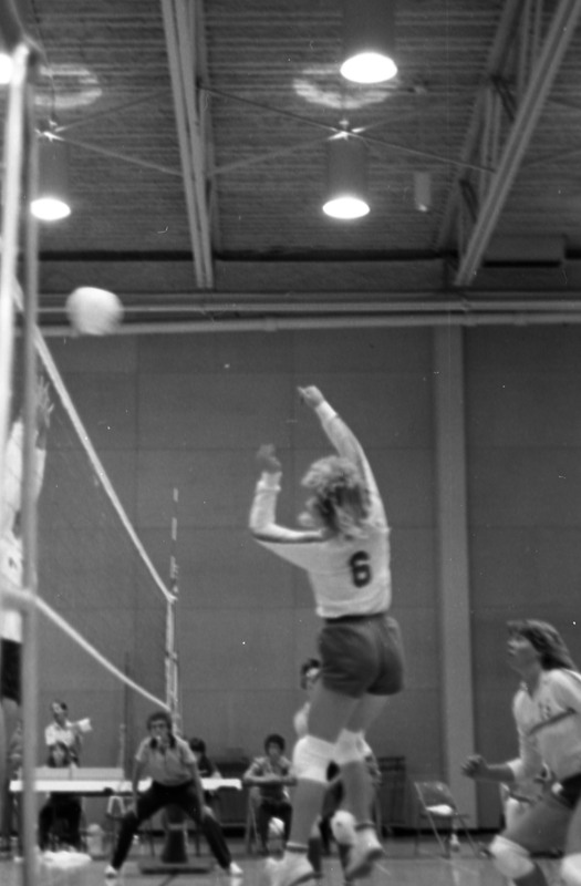 1984 Volleyball Action, EOSC vs. BMCC 18