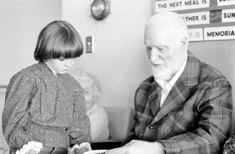 1983 Ackerman Elementary School, Field Trip to Valley View Manor 02