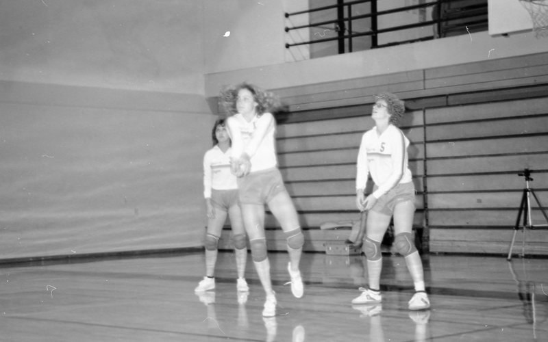 1982 Volleyball Action 01