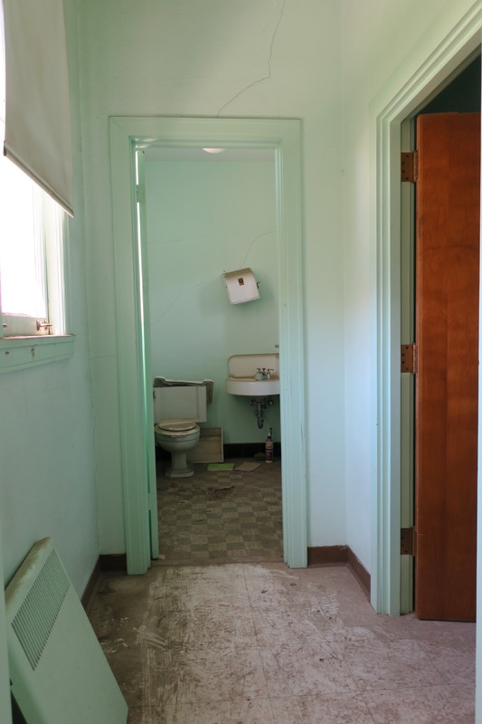Dorian and Hunt Hall 208