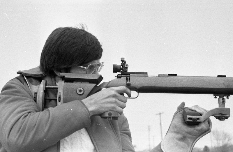 1980 Rifle, Aiming 02
