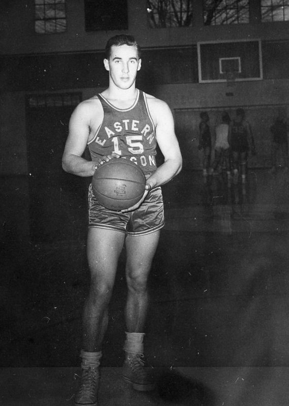 1955-56 Basketball Player 10