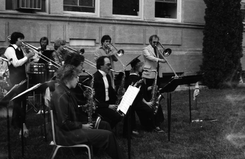 1980 Graduation, Band 03