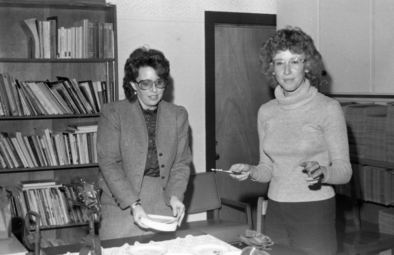 1984 Liann Bartmess, Going-Away Party 01