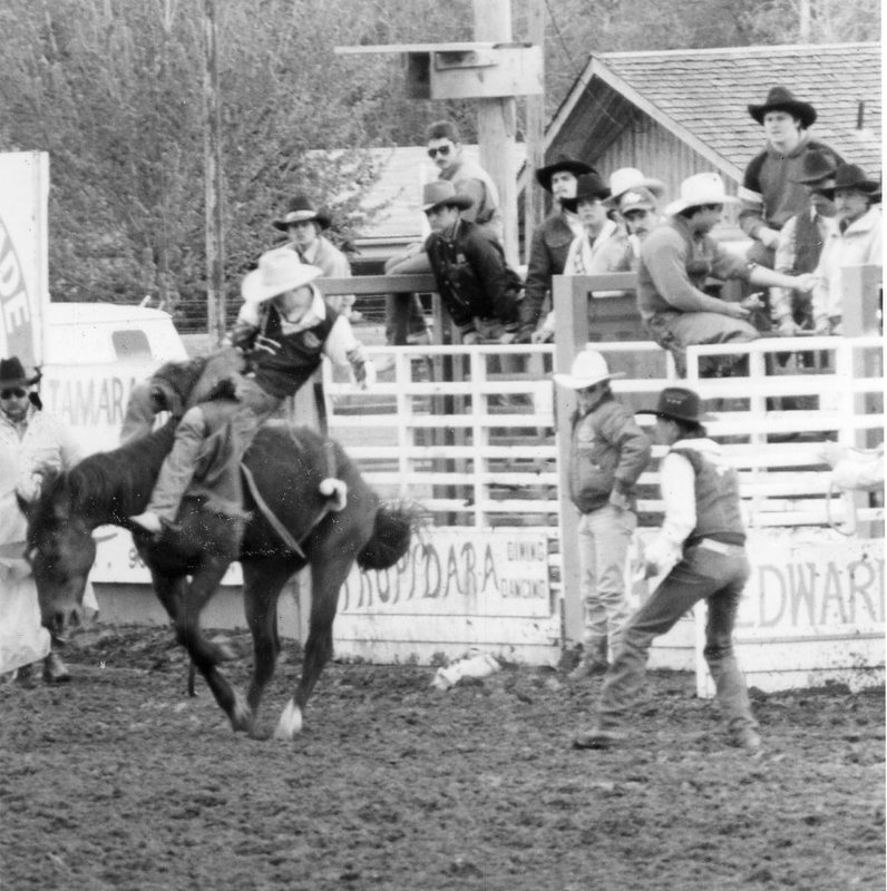 1987 Rodeo, Bronco Riding 01