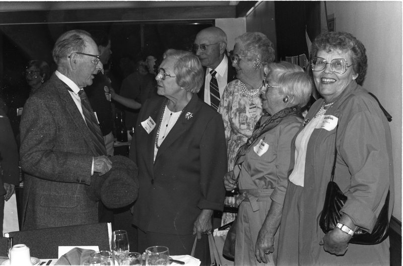 1991 Alumni & Hall of Fame Banquet, Social 01