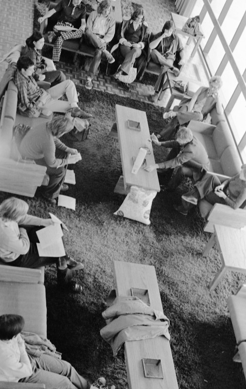 1974 Students, Discussion 03